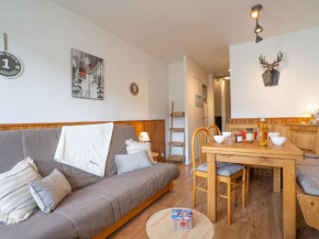 Apartment Les Lauzes D12 by Interhome